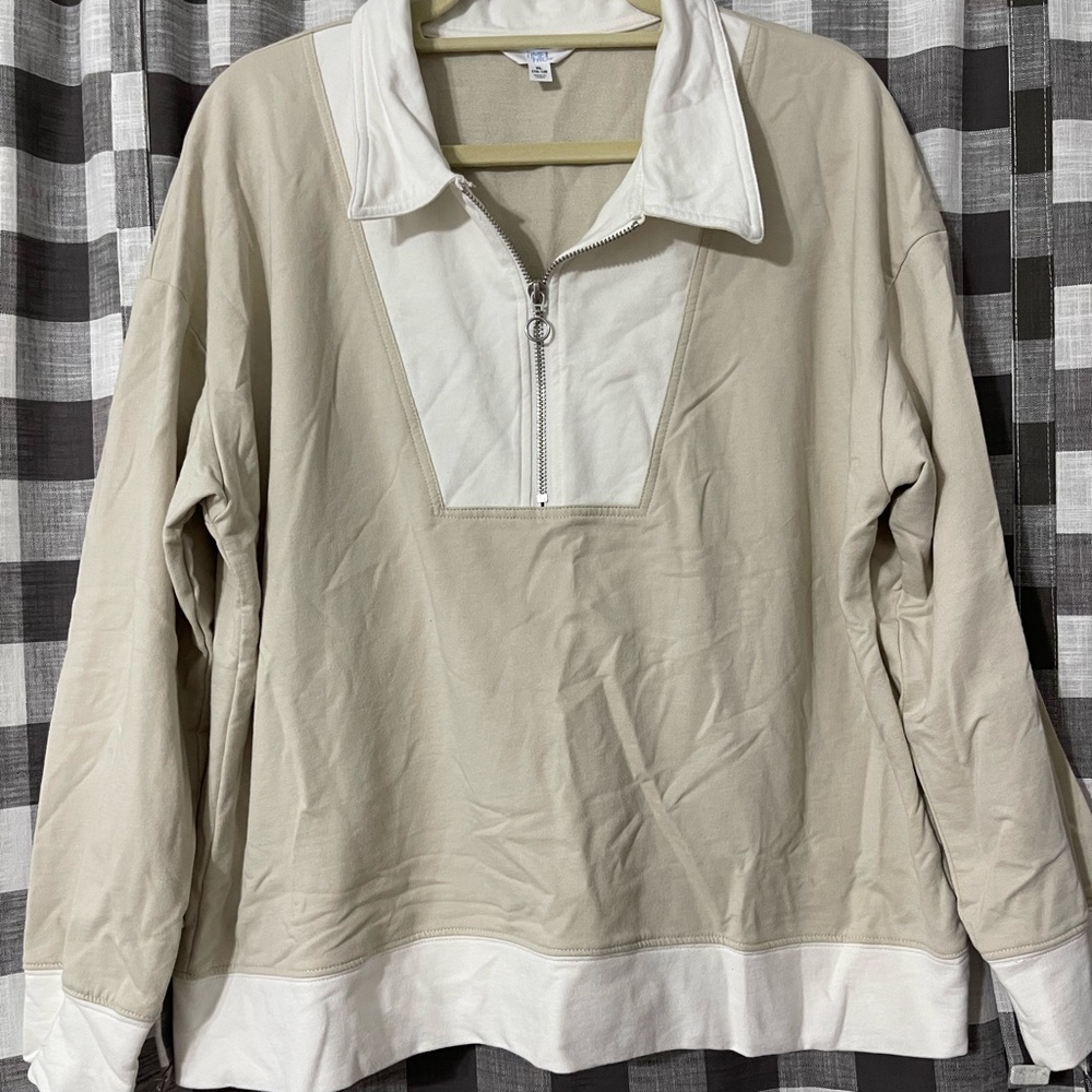 Time and Tru Cream and White Half Zip-Up Jacket